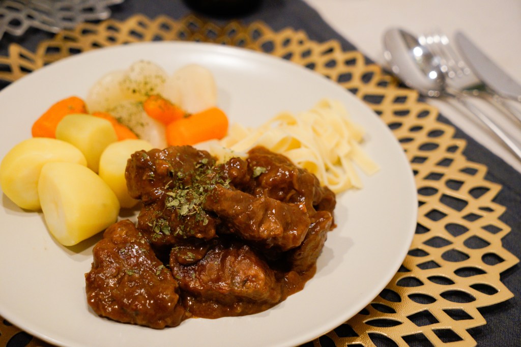 牛肉のカルボナード&根菜のグラセ